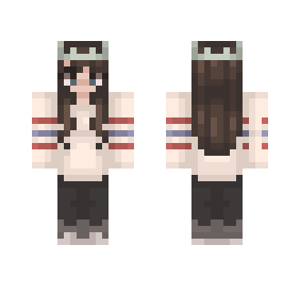 crowns are very relatable - Female Minecraft Skins - image 2