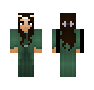 Emerald Royalty [LoTC] [✗] - Female Minecraft Skins - image 2