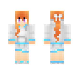 Leah - gamer girl